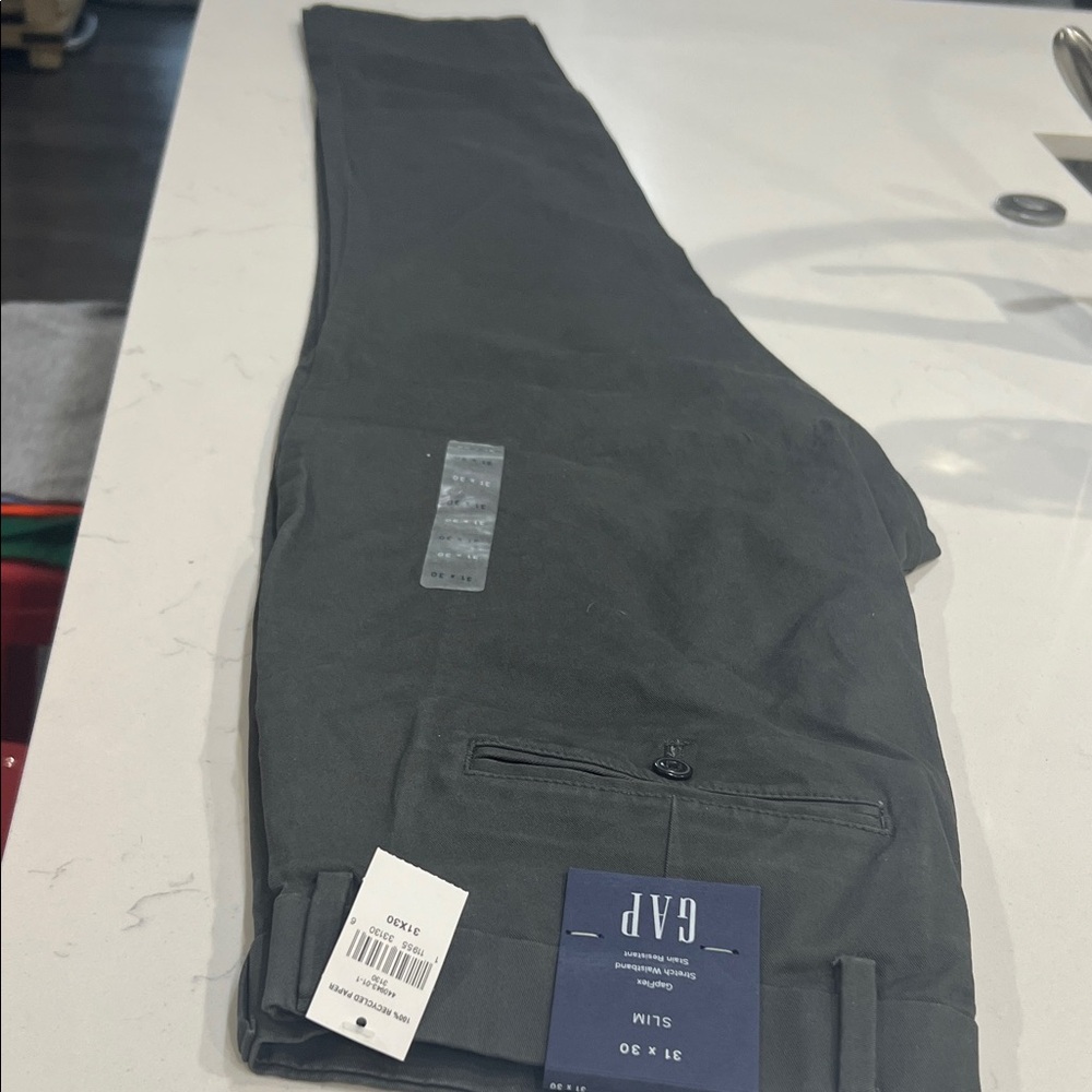 GAP Men's Slim Fit Dark Gray Chinos